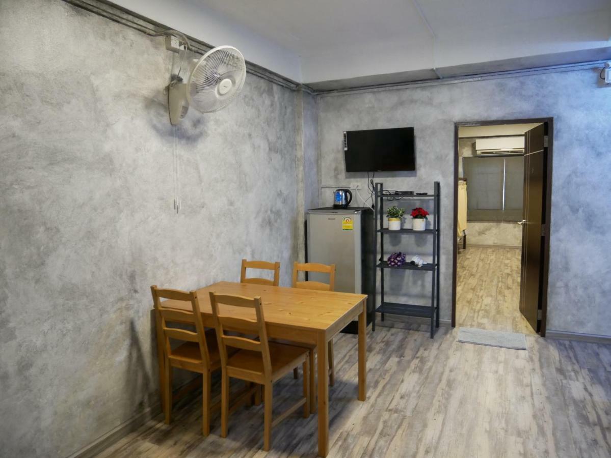 Np House Pratunam バンコク都 エクステリア 写真