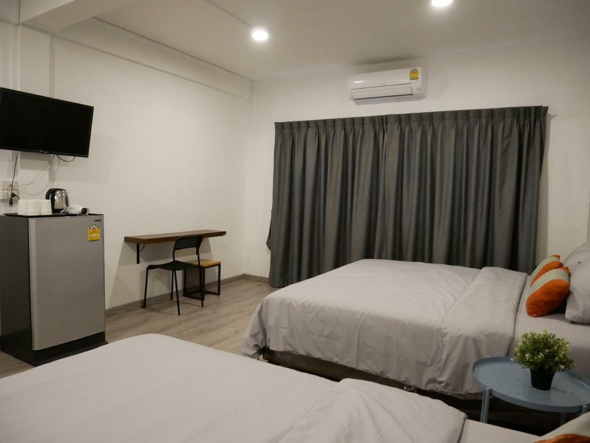 Np House Pratunam バンコク都 エクステリア 写真